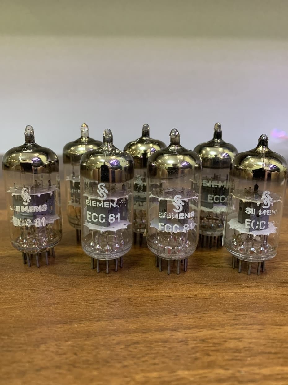 12AT7 ECC81 Siemens VINTAGE German Made Tested Good