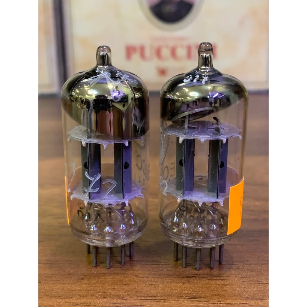 12AU7 ECC82 Valvo VINTAGE O-Getter 45° Matched Pair